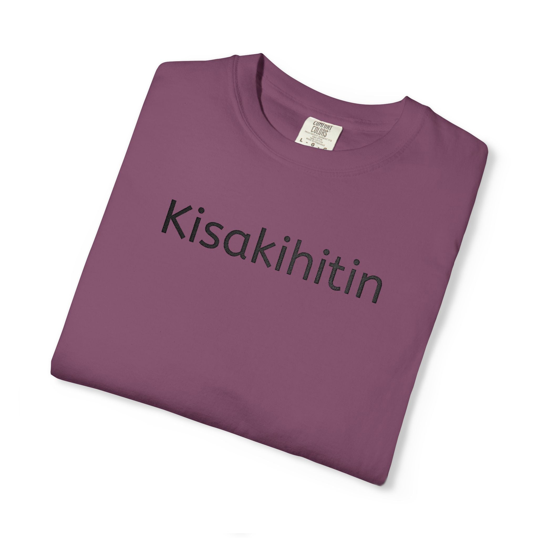 Kisakihitin Text Tee — Minimalist Graphic T-Shirt